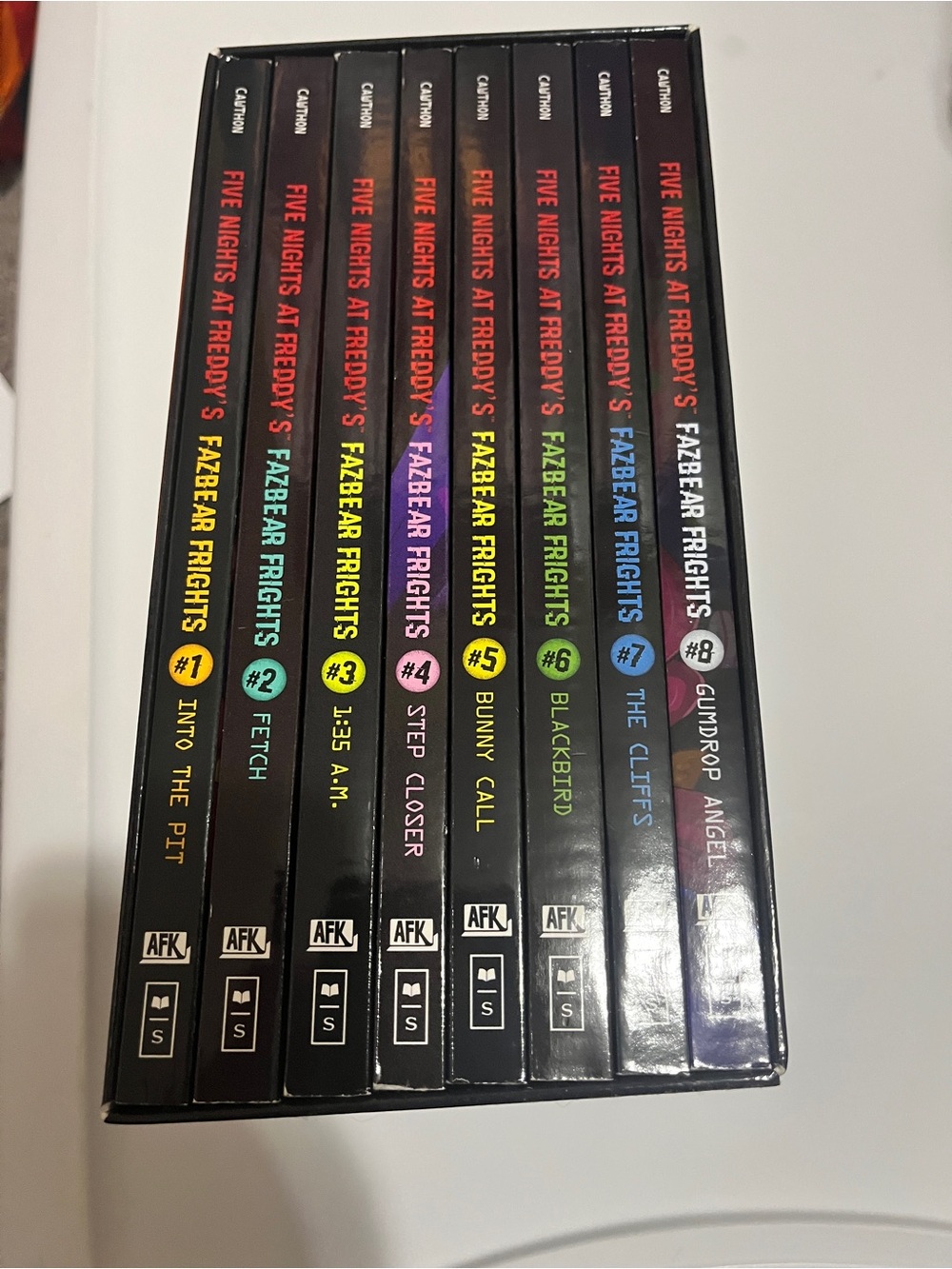 Five Nights at Freddy's Fazbear Frights Box Set - Black